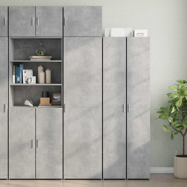 Förvaringsskåp smalt betonggrå 50x42,5x225 cm konstruerat trä