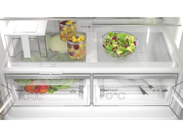 Bosch Serie | 6 KFI96APEA - Kjøleskap/fryser - fransk dør underfryser med isdispenser, vannautomat - bredde: 90.5 cm - dybde: 73.1 cm - høyde: 183 cm