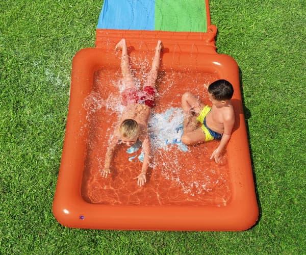 Bestway 52633 H2OGO dobbeltslide! Super Splash med en 5,31 m pool
