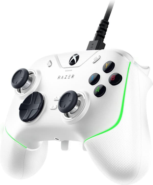 Razer Wolverine V2 -peliohjain Chroma - Xbox/PC - valkoinen