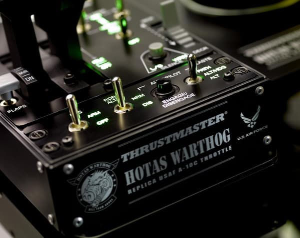 Thrustmaster Hotas Warthog Joystick Sort PC