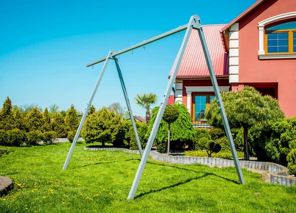 Yleismetallinen riipputanko sisä- ja ulkokäyttöön - Kestävä, säänkestävä, tukee jopa 150kg