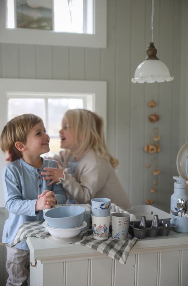 Emil i Lönneberga Tumblermugg Blå Rätt Start