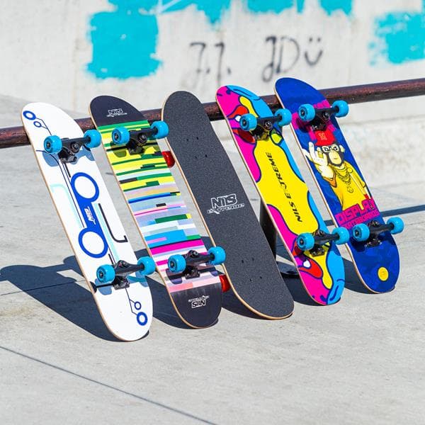 CR3108SA STONES SKATEBOARD NILS EXTREME