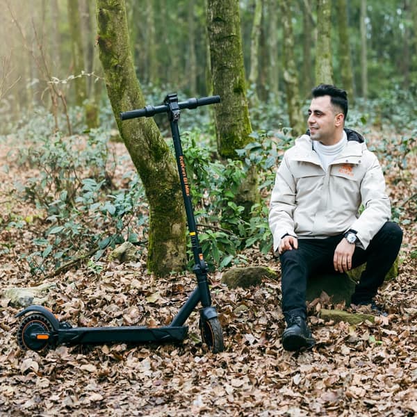 KuKirin S1 Max el-scooter, 350W motor, 30KM/H, 36V 10.4AH batteri, udholdenhed på omkring 35-39KM.