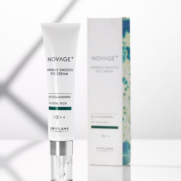 Oriflame Novage+ Wrinkle Smooth -silmänympärysvoide 15ml