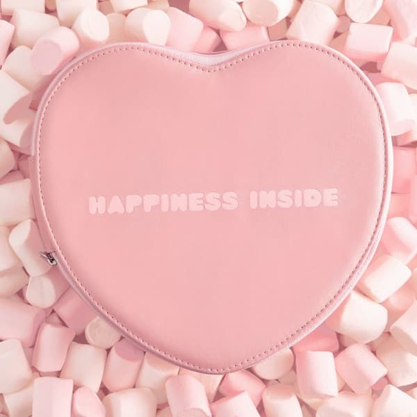 Oriflame Marshmallow Crush -kosmetiikkakotelo 0 kpl.