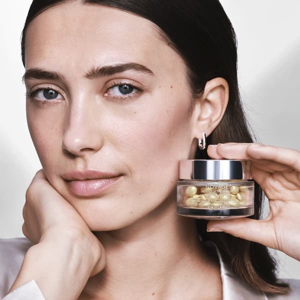 Oriflame Intensivt nærende ansigtskapsler Novage+ 30 stk.
