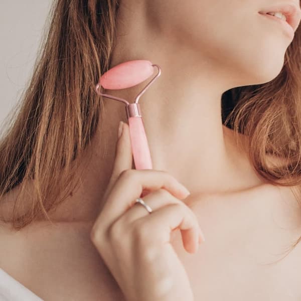 Gua Sha- ja Jade-rullasarja, Jade Gua Sha -lauta- ja kasvorullasarja, kasvojen kaavintahierontalaite, ikääntymistä estävä hierontaväline