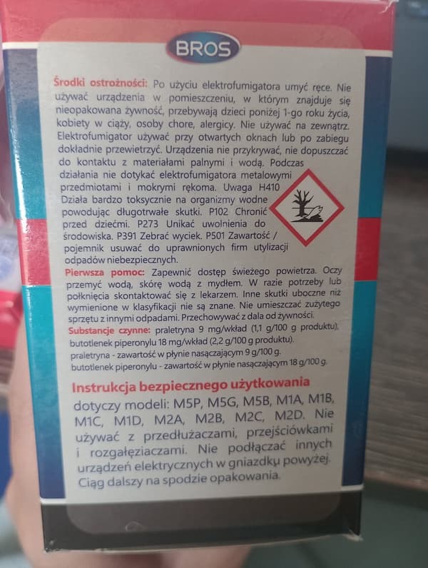 Elektromyggespray til kontakt + refills 10 stk.