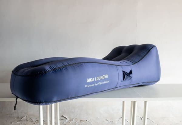 Giga Lounger CS1 vilstol blå