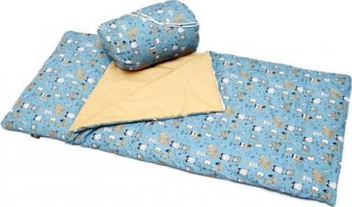 Pulp Softening SLEEPING BAG PINE WITH INSULATION 70/140 IN BED NEAR FOREST ANIMALS