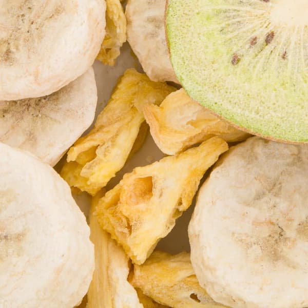 Powerki Vitapol - Pakastekuivattu trooppinen sekoitus kaikille papukaijoille, jyrsijöille, kaneille ja eksoottisille linnuille 20 g