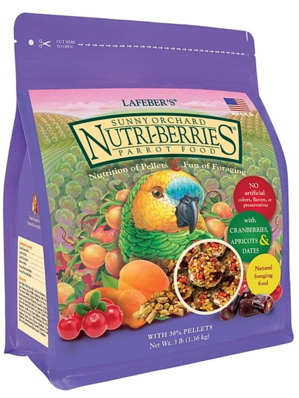 Lafeber NutriBerries Sunny Orchard - Ruoka: viljaa ja hedelmätarhan hedelmiä pallon muotoisina keskikokoisille ja suurille papukaijoille 1,36 kg