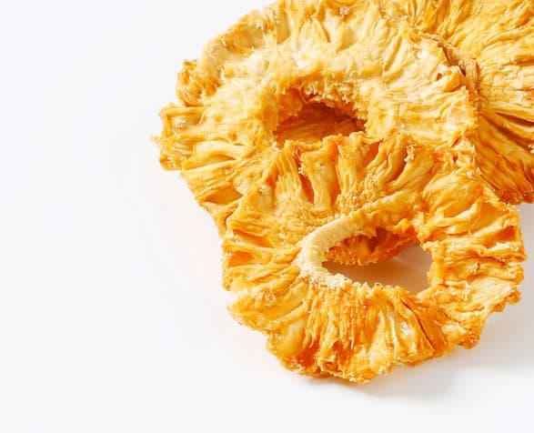 Premium papegojfoder | Naturligt torkad ananas | Naturligt mellanmål för alla papegojor 100 g