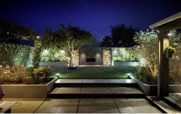 Signify Philips Hue Outdoor T-Plug (915006001801)