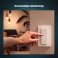 Pikkukuva 4 / 8: Philips Hue - Uusi himmennyskytkin - Himmenninkytkin - Valon ohjaus ja himmennys kaukosäätimellä - Magneettinen seinäkiinnitys (929002398602)