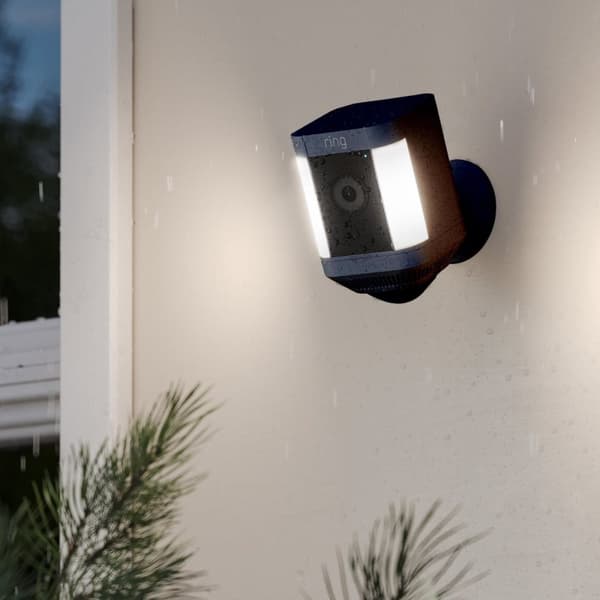 Ring Spotlight Cam Plus - Batteri - Sikkerhedskamera - Sort