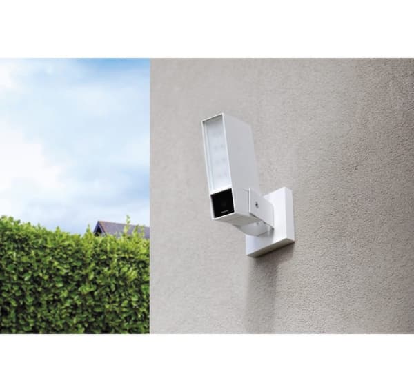 Netatmo-valvontakamera Smart Outdoor Camera with Siren, valkoinen