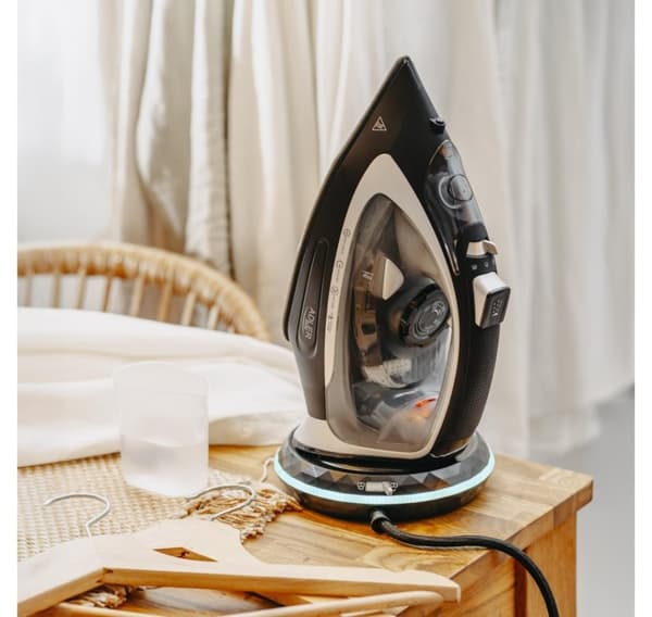 Adler, Steam Iron, AD 5043
