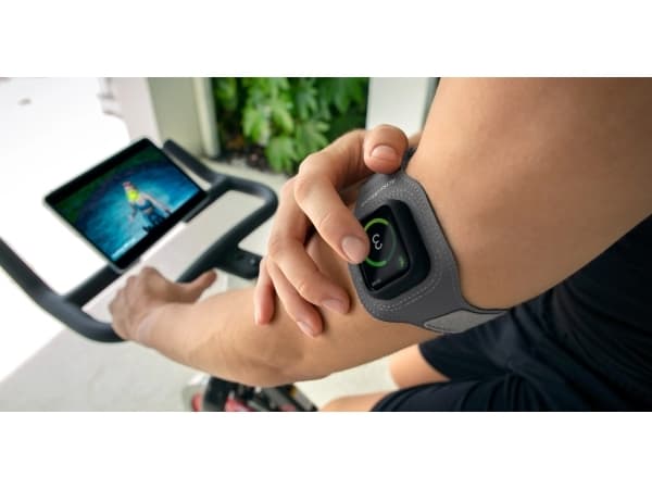 Twelve South ActionSleeve 41mm, Kellon hihna, Apple, 41mm Apple Watch Series 9 (A2978, A2982, A2983), 41mm Apple Watch Series 8 (A2772, A2273, A2857)