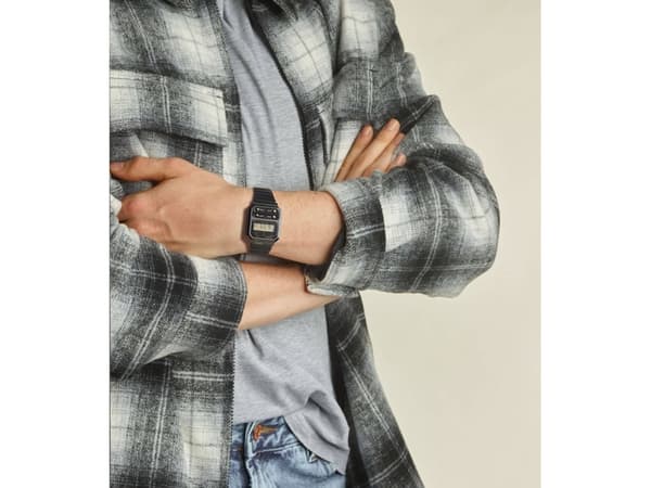 Casio A100WEGG -1A2EF katsella