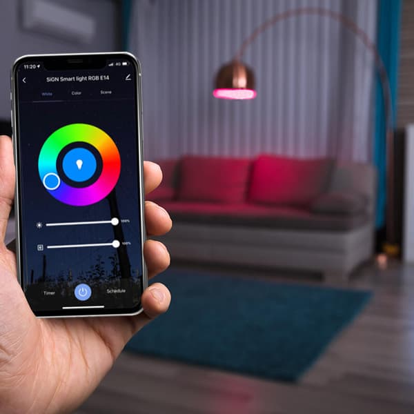SiGN Smart Home Dimbar RGB LED-lampa C37 4.5W E14