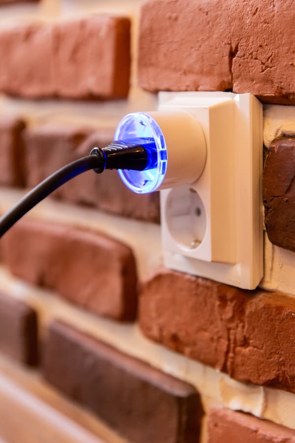 Shelly Plus Plug S etäohjattava pistorasia