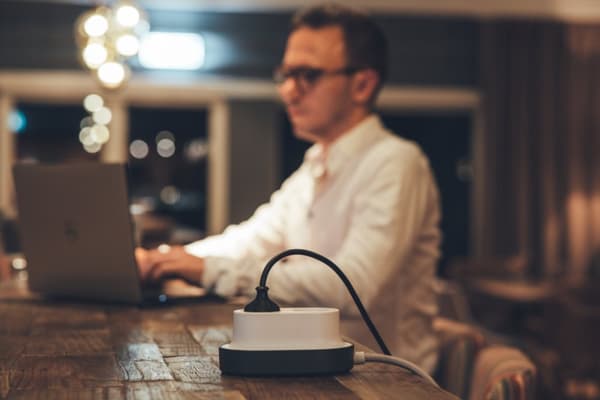 Kokong Polar Black Smart Socket
