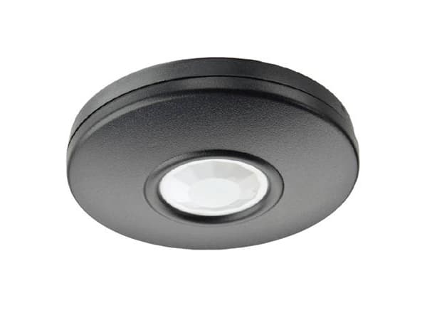 PIR Detektor 360° lavprofil med 7.5m diameter detektering. Monteringshøjde 2 - 3.6m. Sort
