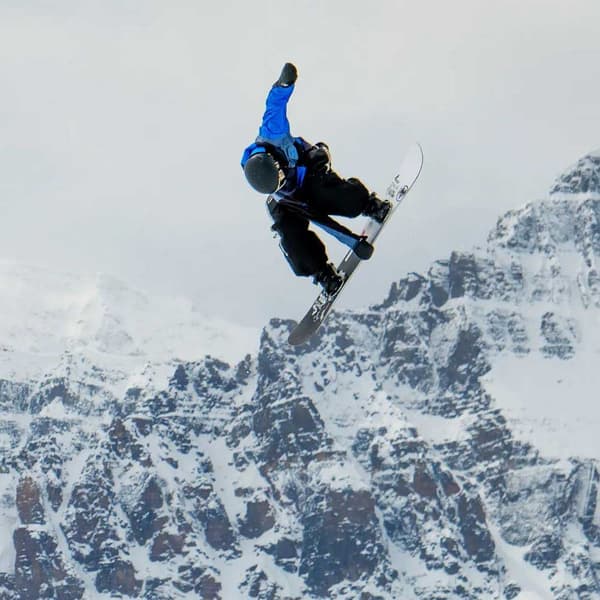 Never Summer Proto Synthesis Wide Snowboard Rød 157X