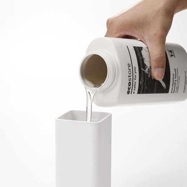 Väggdispenser för tvål Tower