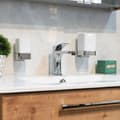 Miniatyrbilde 3 av 4: Smedbo ICE OK461P Såpedispenser vegg