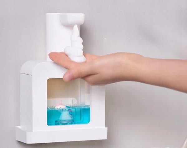 BERÖRINGSFRI AUTOMATISK STÅENDE TVÅLSKUMDISPENSER 200ML USB
