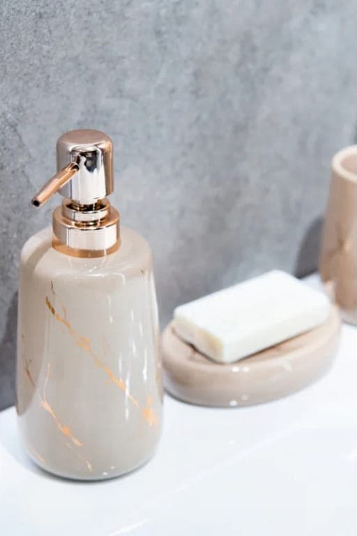 Badeværelsessæbedispenser 410 ml guld stentøj
