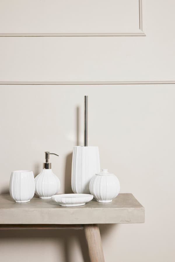 FURNLUX SÆBEHOLDER LILJE HVID 11CM