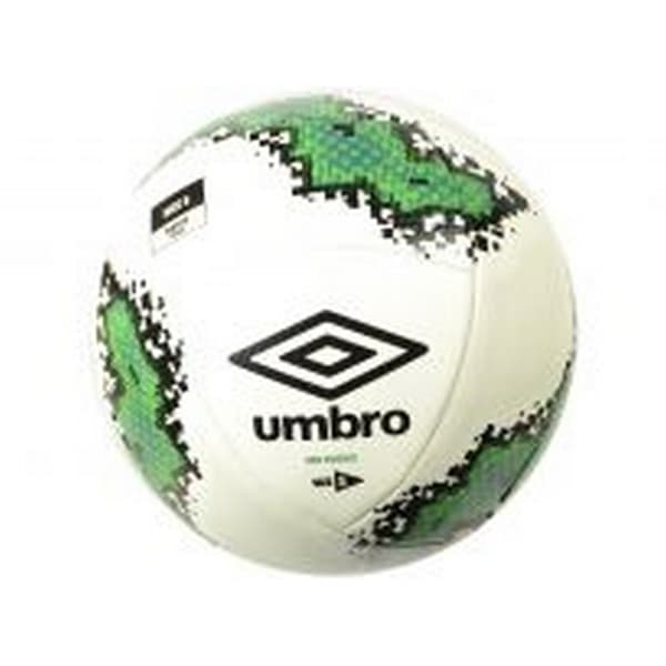 Umbro Neo Swerve Football