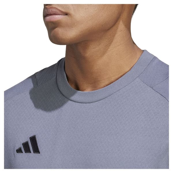 Adidas Kortærmet T-shirt Ic4573 Grå XL / Regular Mand
