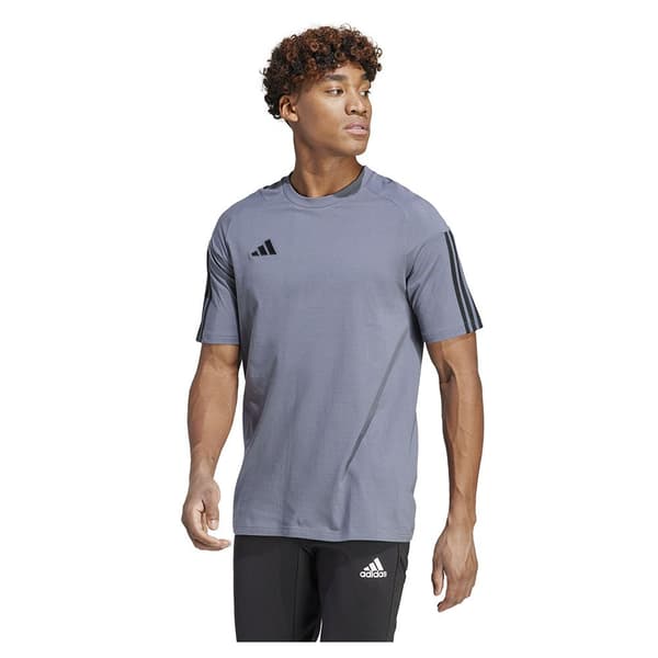 Adidas Kortærmet T-shirt Ic4573 Grå XL / Regular Mand