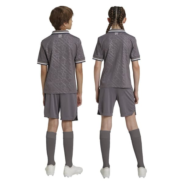 Adidas Real Madrid 24/25 Junior Tredje Set 11-12 Years