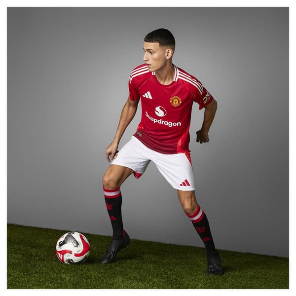 Adidas Manchester United 24/25 Authentic Hemmaställ T-shirt Med Korta ärmar Röd XS