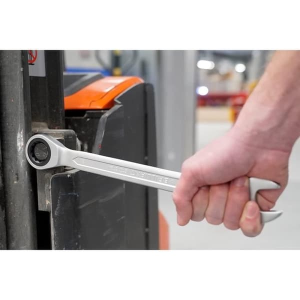 Polygonal spärrnyckel BRILLIANT TOOLS BT013724 - 24 mm