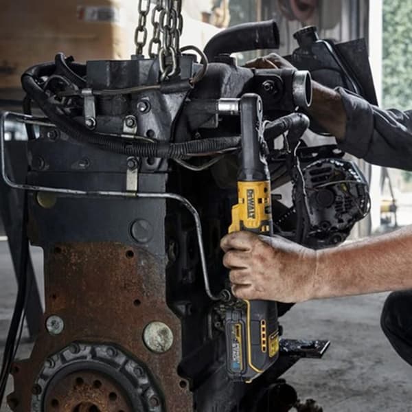 Kraftnyckel - DEWALT - DCF510N-XJ - Borstlös motor - Kompakt design - Inbyggd LED-belysning