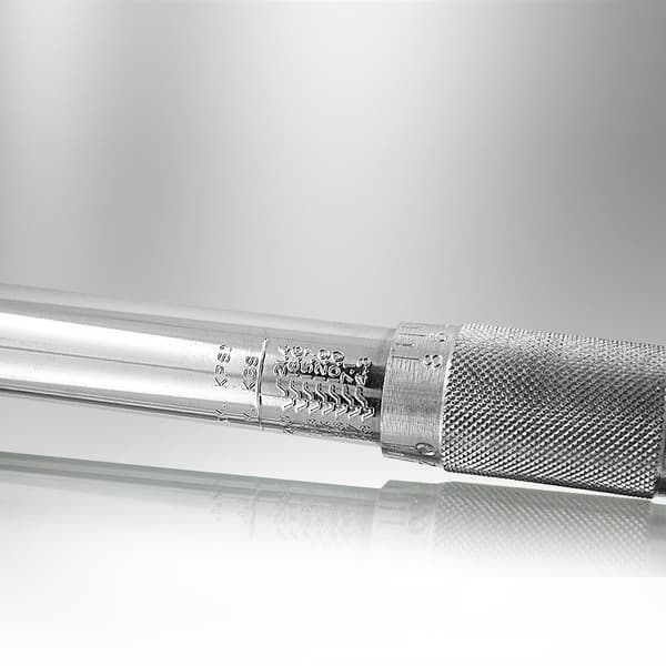 Momenttiavain ja r�ikk� 1/2" + hylsyt 17 19 21 mm