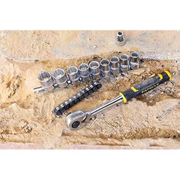 Hylsbox - Stanley FMMT82681-0 - 9 ½'' uttag + 120 tands spärr + 10 bitar