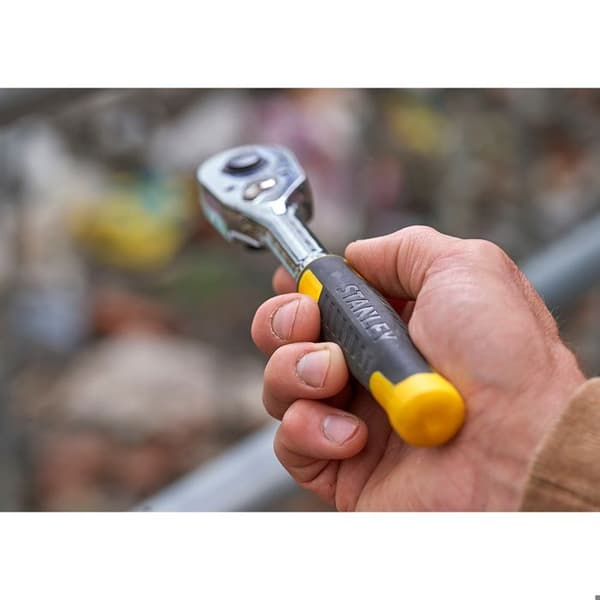 STANLEY 1/4" och 1/2" sockelset - STMT82831-1 med spärr och förlängningar - 72 delar set