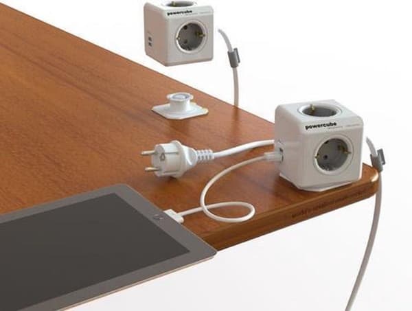 PowerCube Extended Duo USB-uttag - NL/DE (Typ F) - Lämplig för 4 pluggar och 2 USB-portar - Kabel 3 mtr. - Vit grå