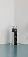 Miniatyrbillede 3 af 11: Brennenstuhl Tower Power skrivebord forsænket strømskinne med 3 kontakter og 2x USB / sort - 2 meter