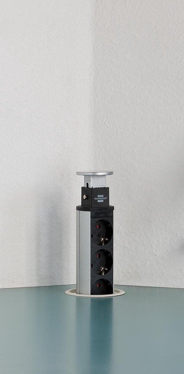 Brennenstuhl Tower Power skrivebord forsænket strømskinne med 3 kontakter og 2x USB / sort - 2 meter