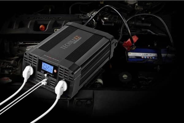 Technaxx Invertteri TE22 12 V/DC - 230 V/AC